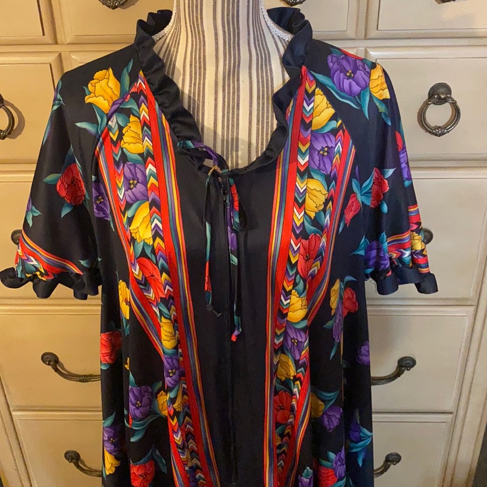 Vintage Black Floral Muumuu Dress Size 1X/2X